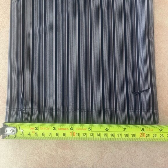 Nike Striped Stretch Pull On Capris - Picture 10 of 10